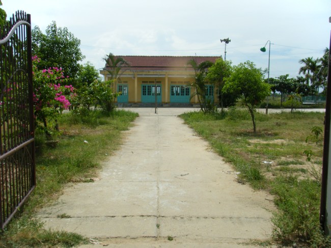 Hình 8: Tình trạng trước khi xây dựng sân chơi mới.