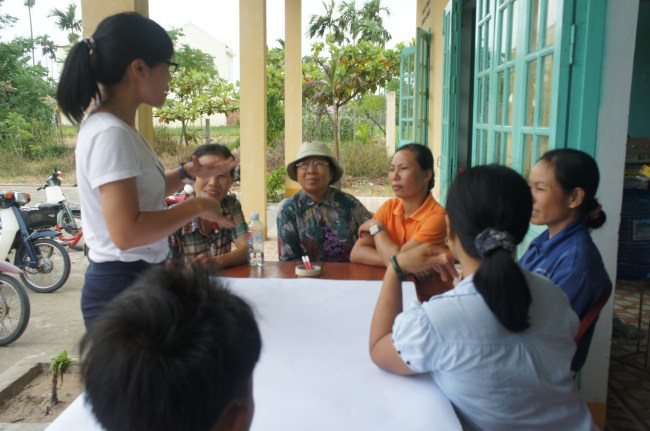 Hình 4: Thảo luận tại nhóm phụ nữ và trẻ em